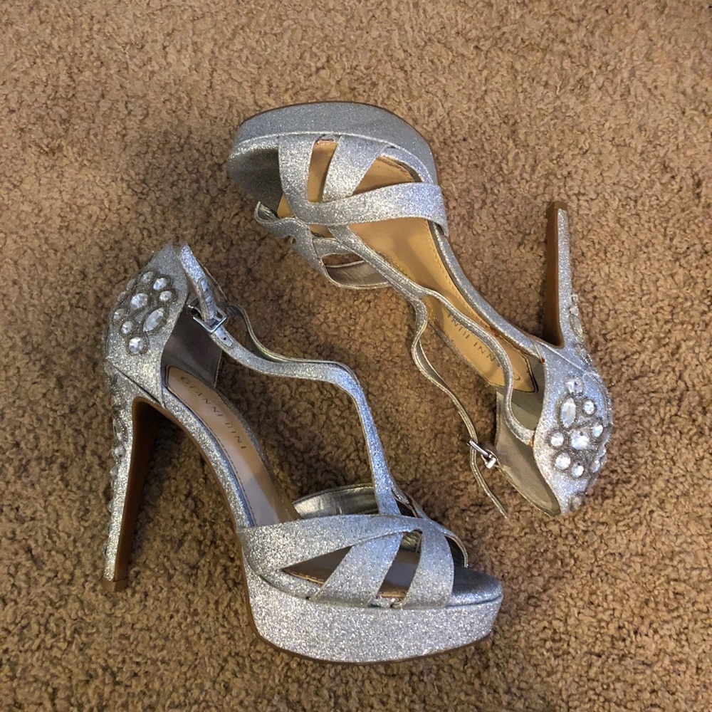 Sparkly prom heels :)